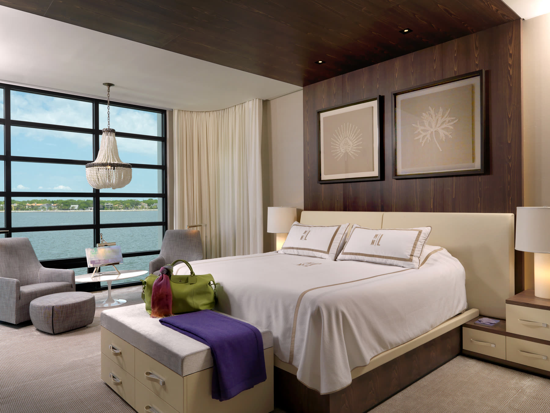 Master bedroom. Residence by M2Develop