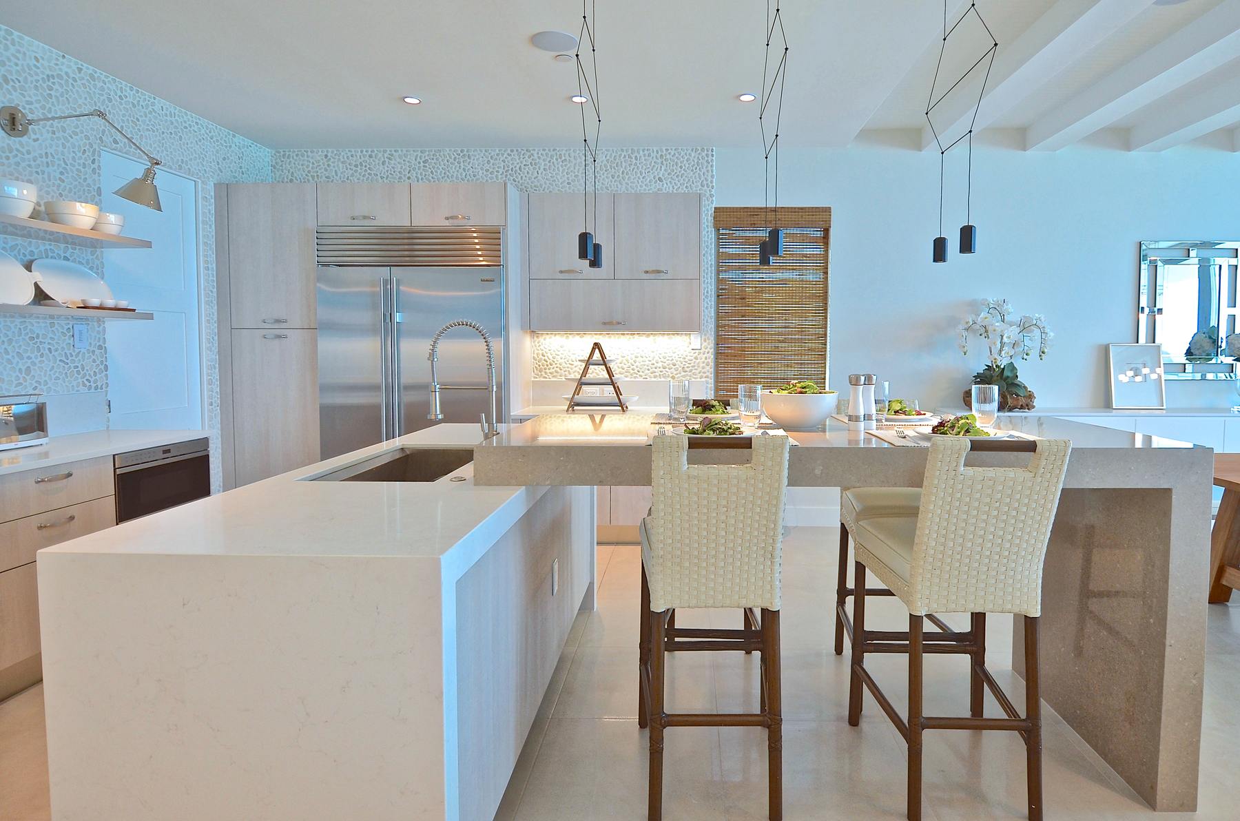Kitchen Island. Residence by M2Develop