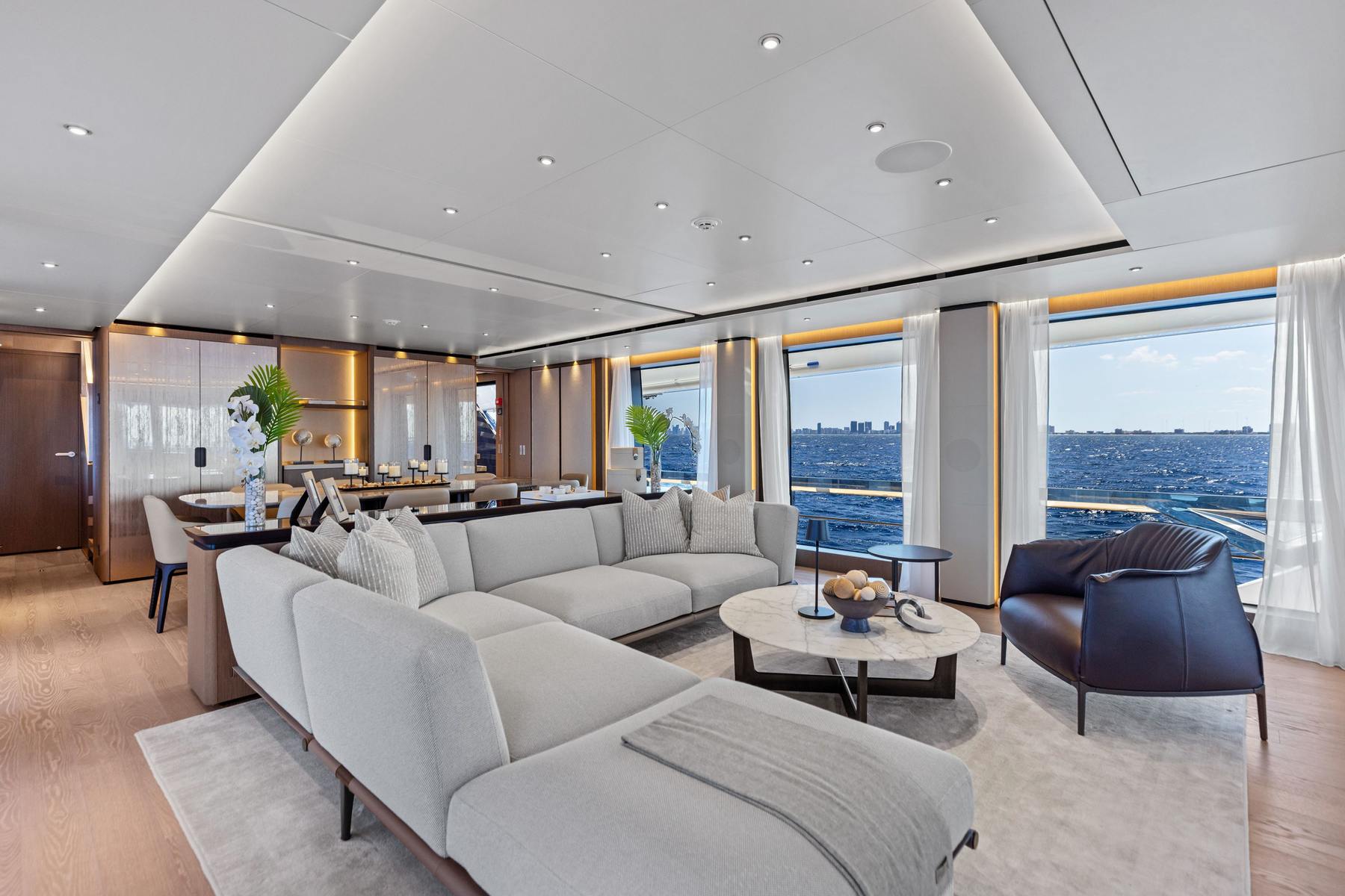 Salon, skyline view. Yacht interior by M2Develop, Fort Lauderdale