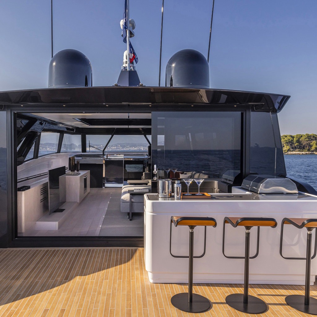 Aft deck bar. Yacht exterior by M2Develop, Fort Lauderdale