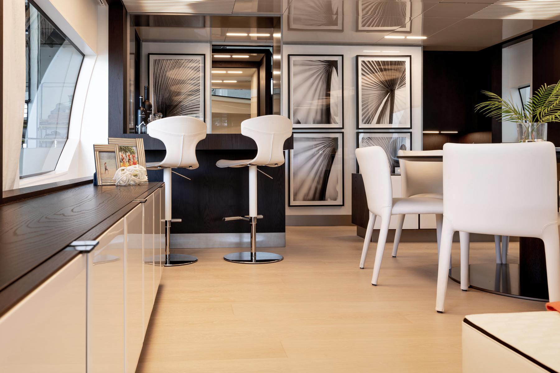 M2Develop interior featured in The Italian Yacht Group
