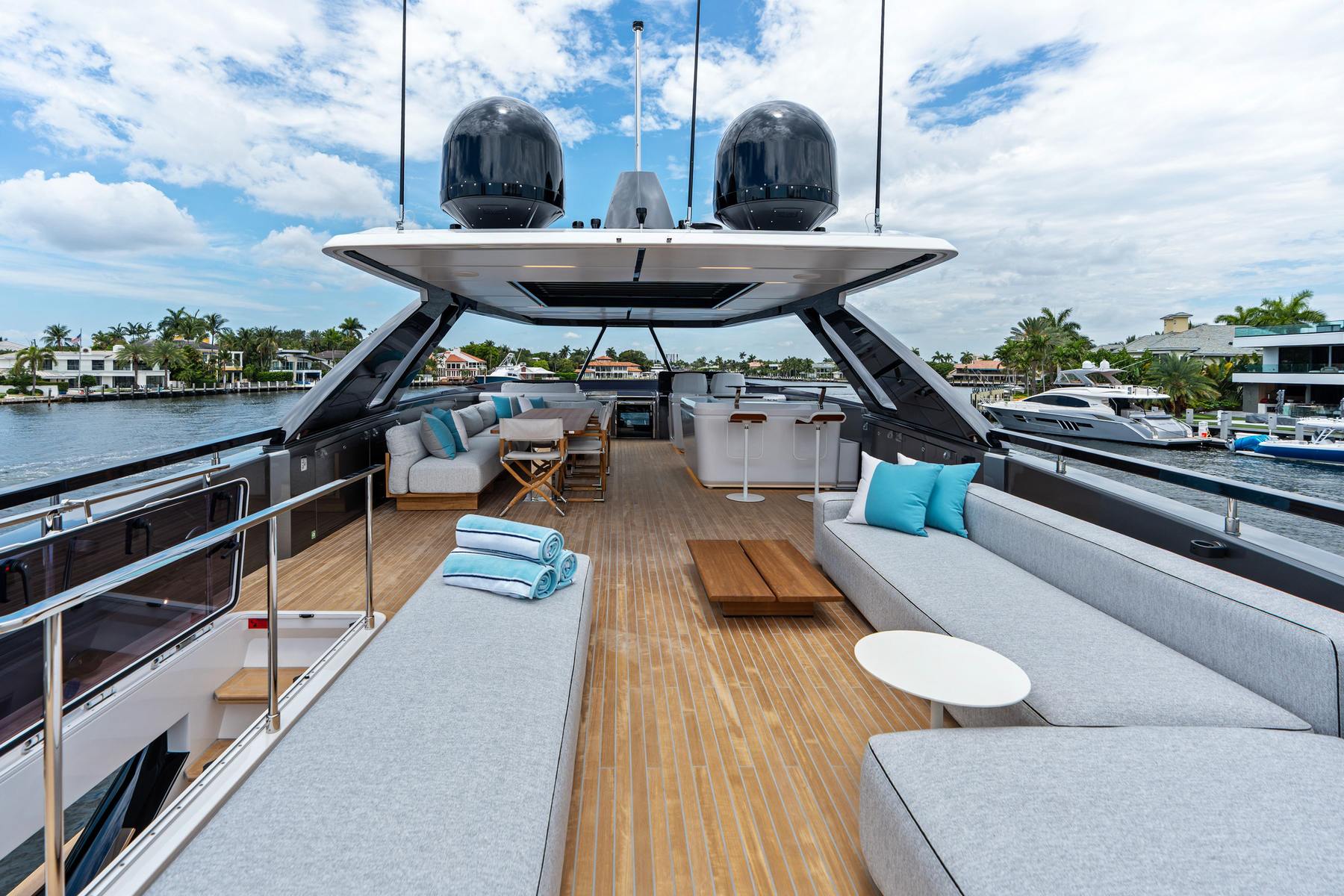 Flybridge lounge. Yacht exterior by M2Develop, Fort Lauderdale